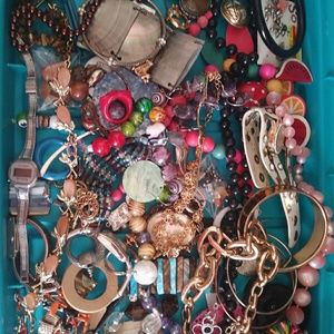 Junk jewelry lot. For parts or repair. Vintage